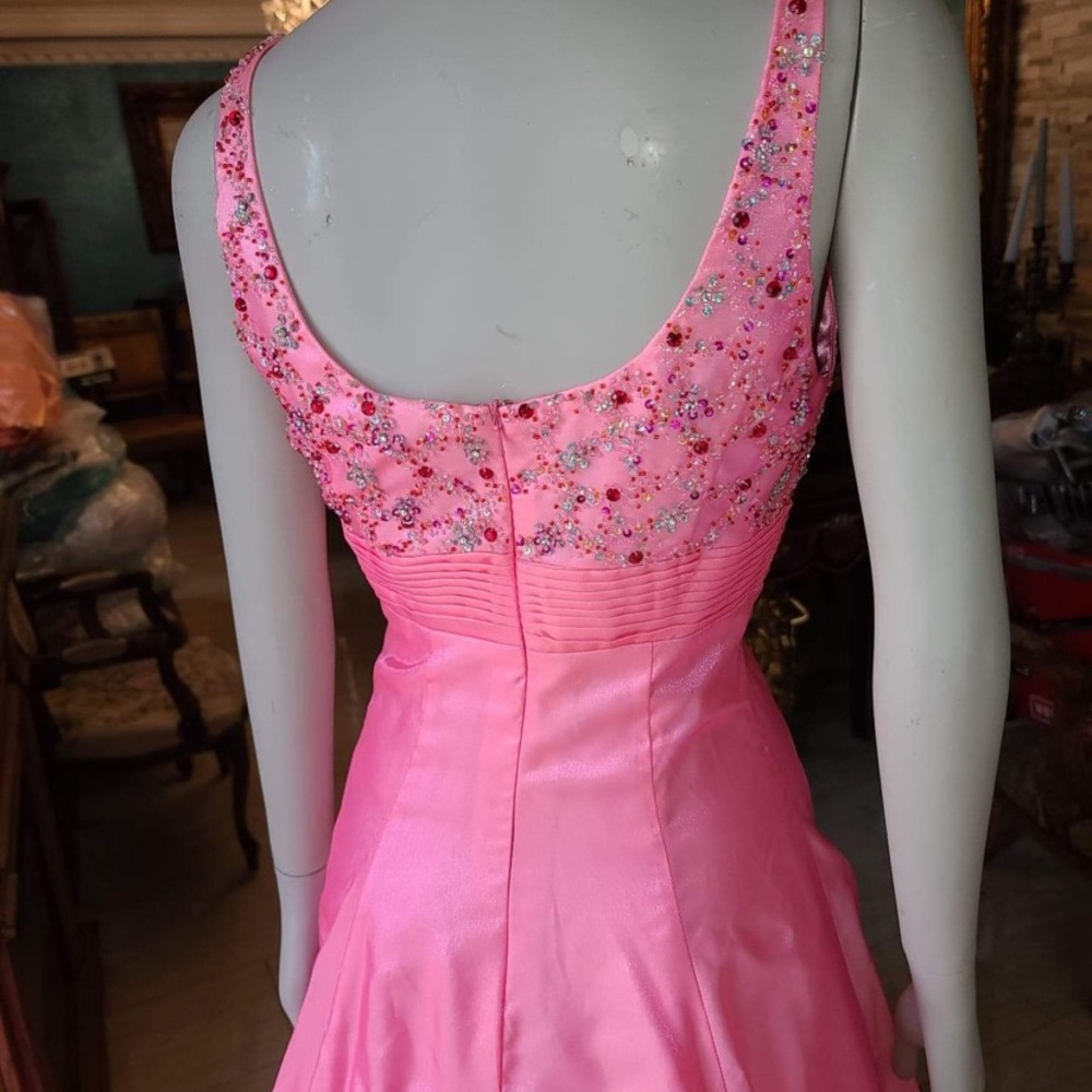 Dress - Picture 3 of 5